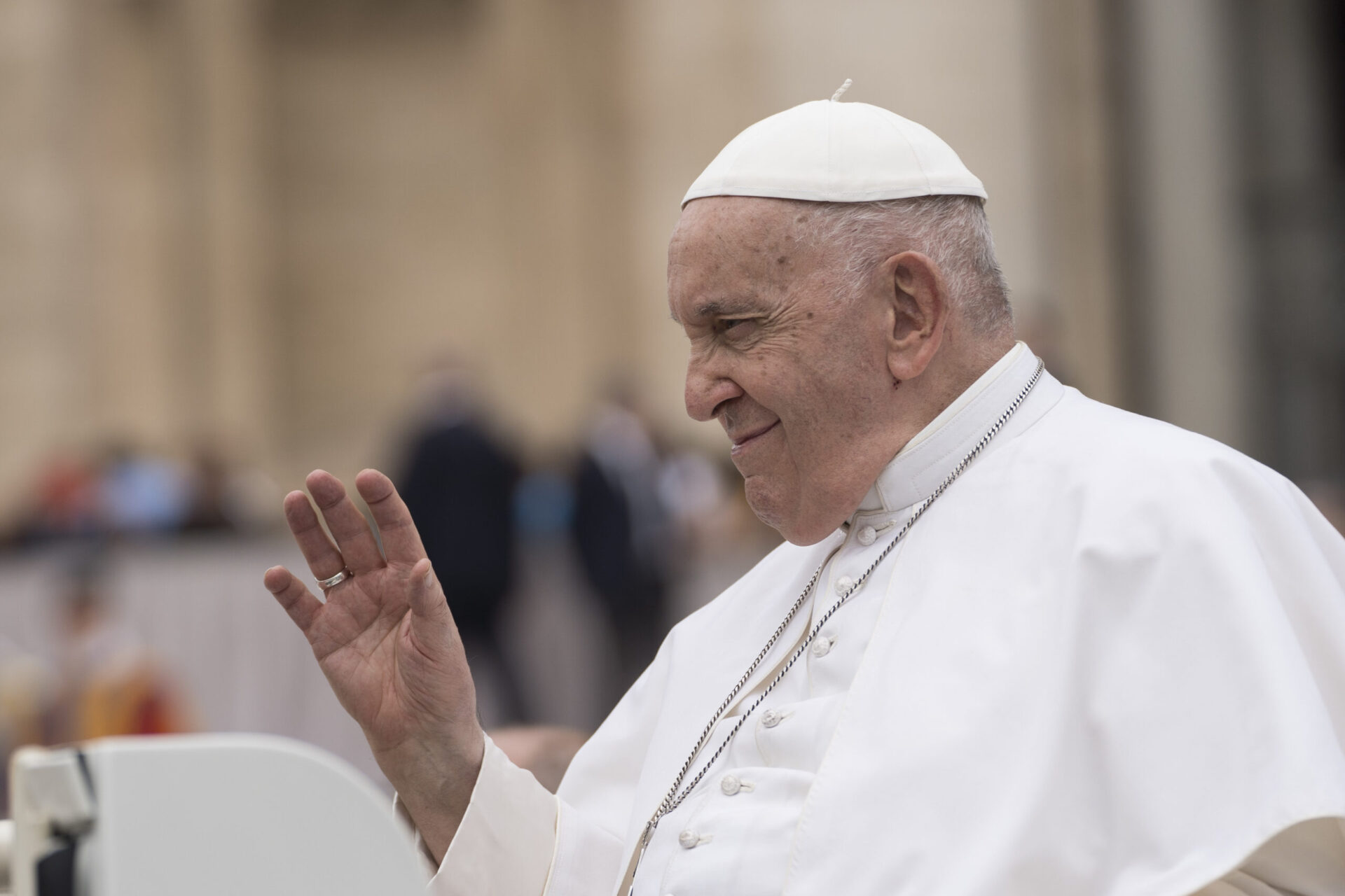 il-papa:-“l’ucraina,-la-palestina.-i-governanti-abbiano-il-coraggio-di-fermare-le-guerre”