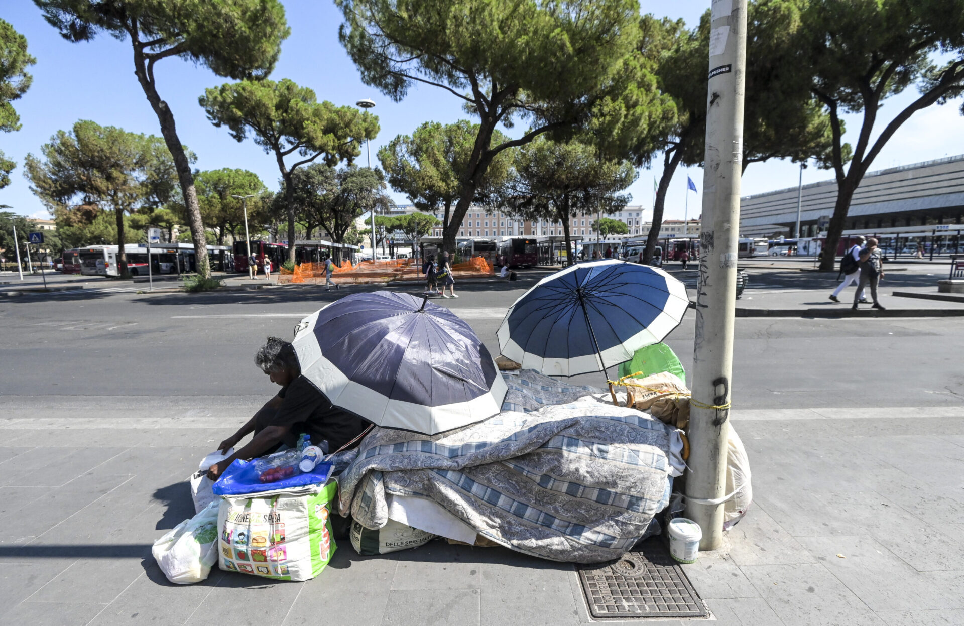 tensostruttura-a-termini,-rocca:-“tema-che-riguarda-gualtieri,-ma-va-data-risposta-decorosa-a-senza-fissa-dimora”