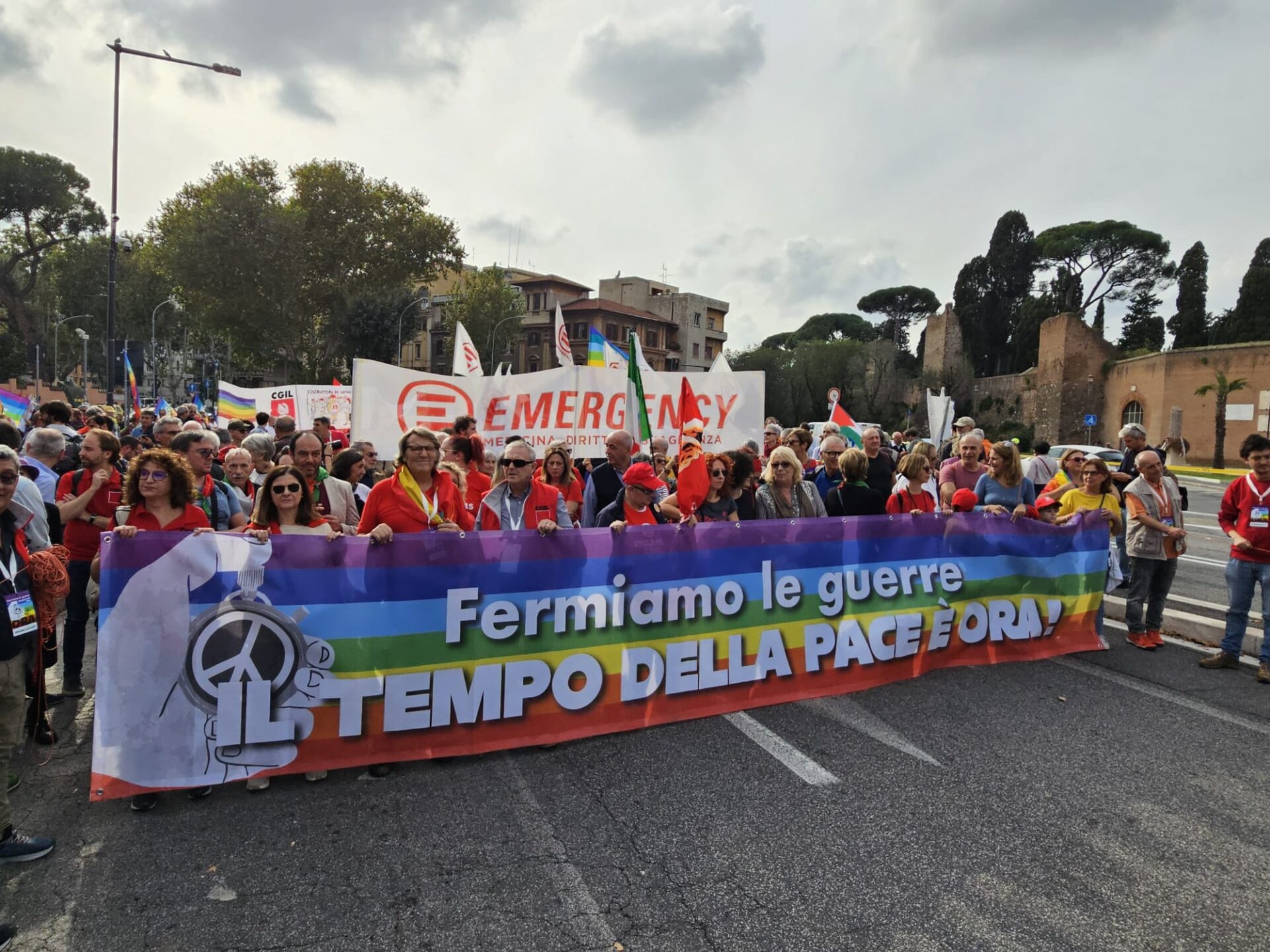 pace,-oltre-20.000-persone-a-roma-al-corteo-‘fermiamo-le-guerre’